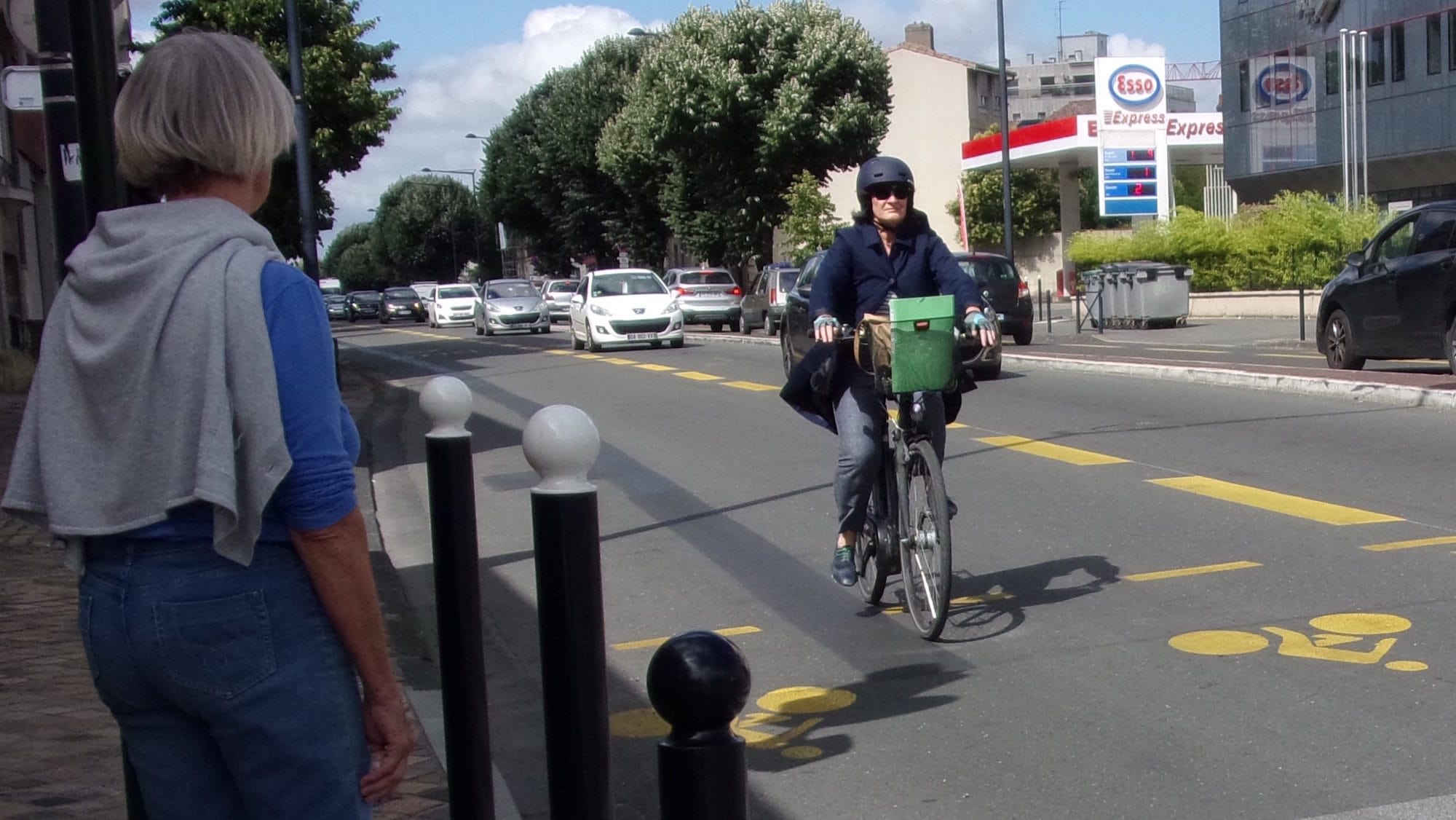 Bordeaux tire un bilan « positif » des couloirs bus-vélos sur les boulevards