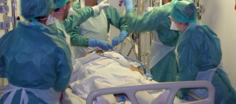 Covid-19 : l’épidémie ralentit mais un pic d’hospitalisations est atteint en Nouvelle-Aquitaine