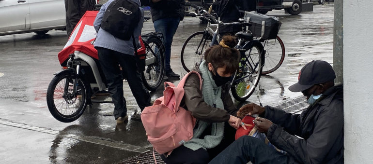 Ces bénévoles qui se bougent pour les sans-abris à Bordeaux