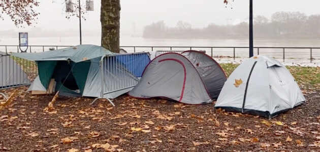 Des associations contestent le taux de la préfète de Gironde sur l’occupation des hébergements d’urgence