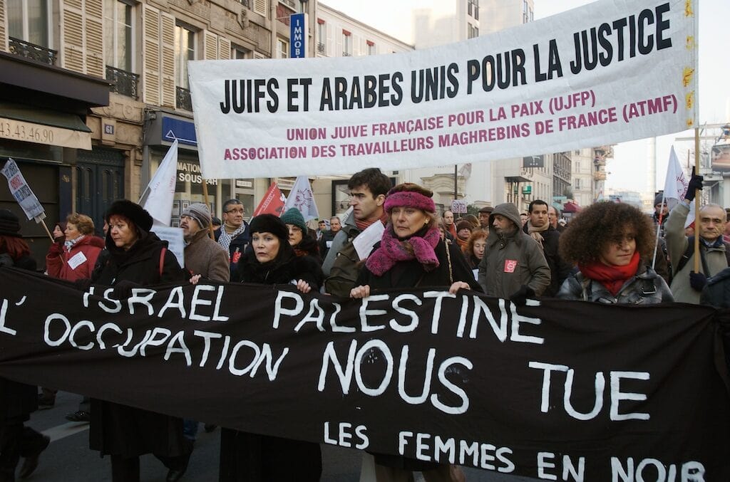La controverse très politisée entre participants au plan de Bordeaux contre le racisme et l’antisémitisme