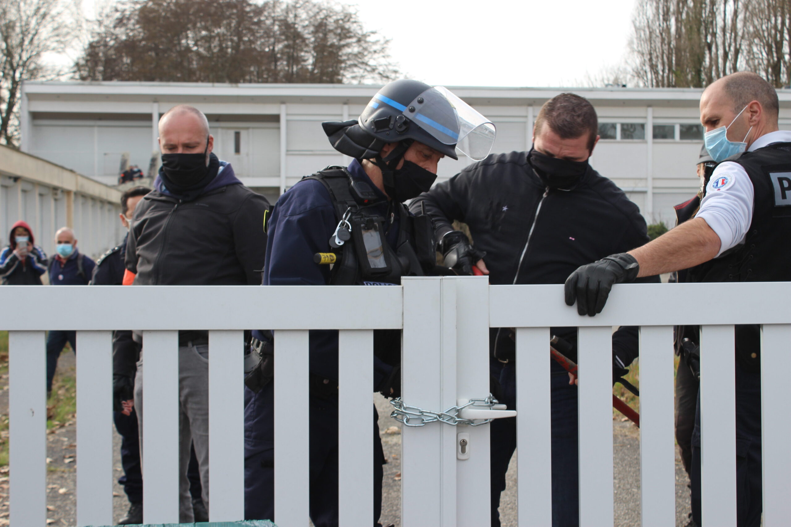 L’ouverture d’un squat à Mérignac empêchée par la police