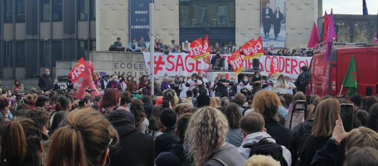 Plus de mille personnes dans les rues de Bordeaux pour la journée des droits des femmes