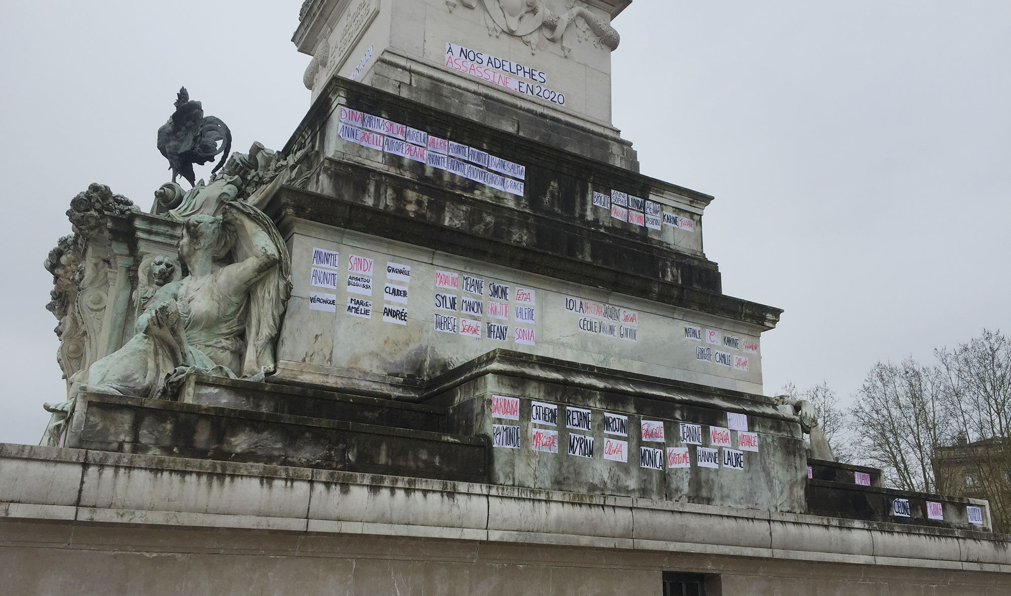 Le monument aux Girondins transformé en mémorial des féminicides 2020