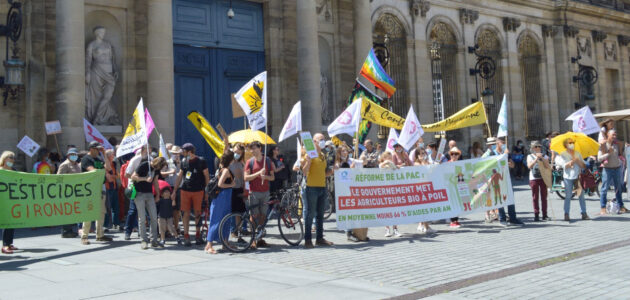 Les agriculteurs bio demandent dans la rue des aides pour services rendus