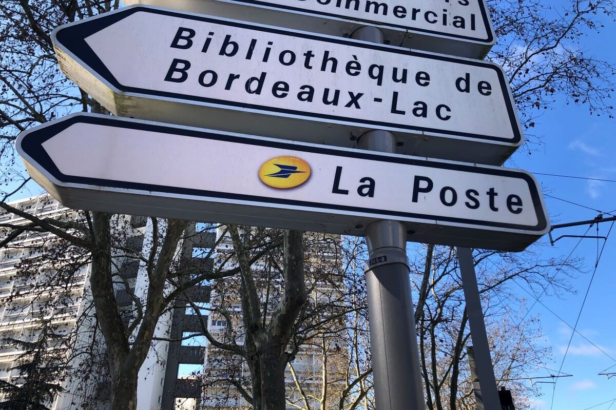 Après les fermetures de bureaux, Bordeaux très remontée contre La Poste