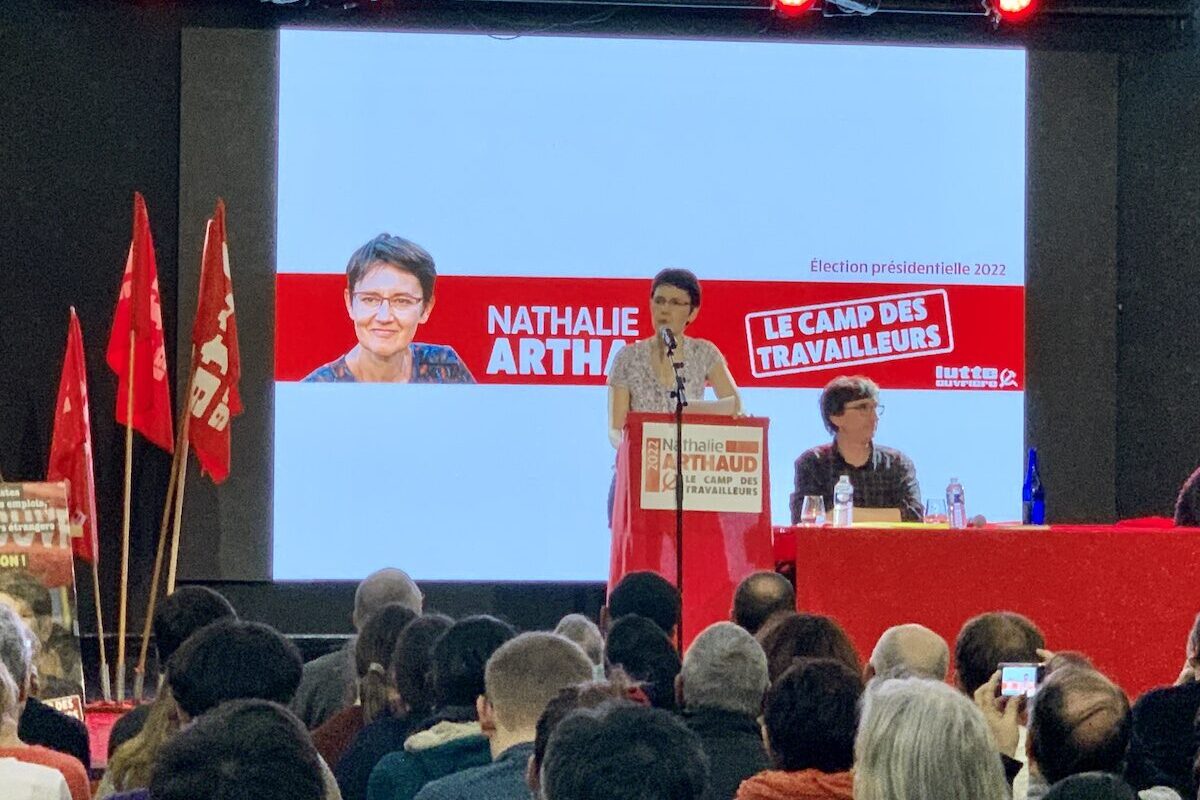 Nathalie Arthaud à Bordeaux, une révolutionnaire qui « ne vise pas la présidence de la République »