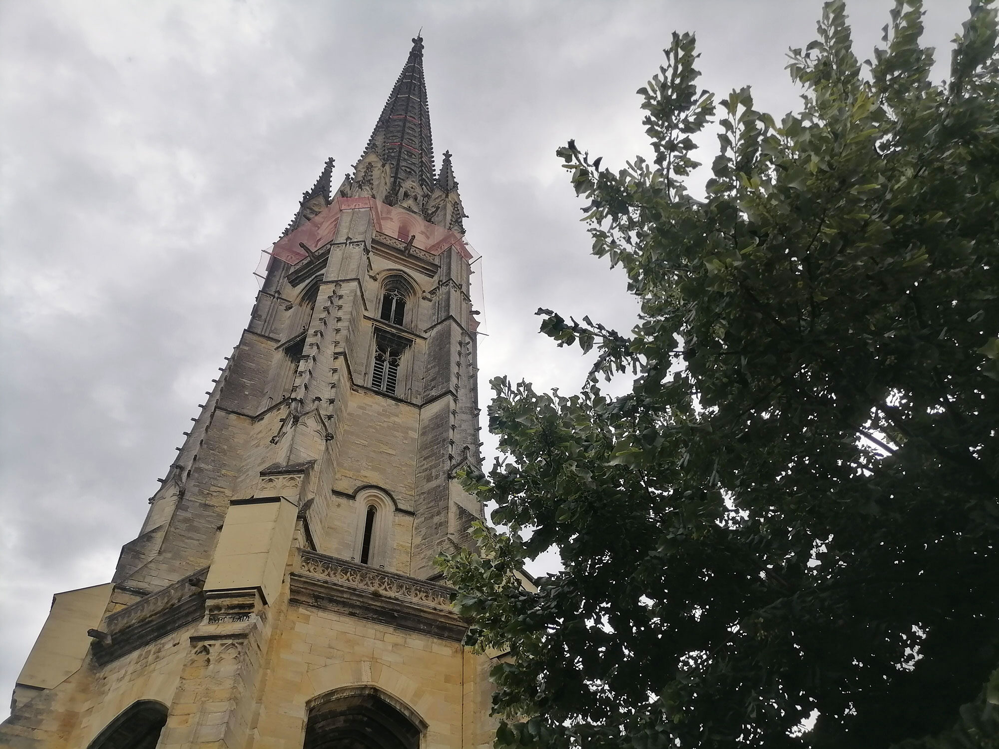 Un gigantesque échafaudage va être installé pour restaurer la flèche Saint-Michel