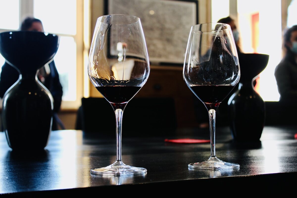 Après les incendies, le cru 2022 des vins de Bordeaux n’est pas cuit