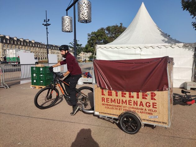 Bordeaux met en place de nouveaux dispositifs de logistique urbaine dans son secteur piéton