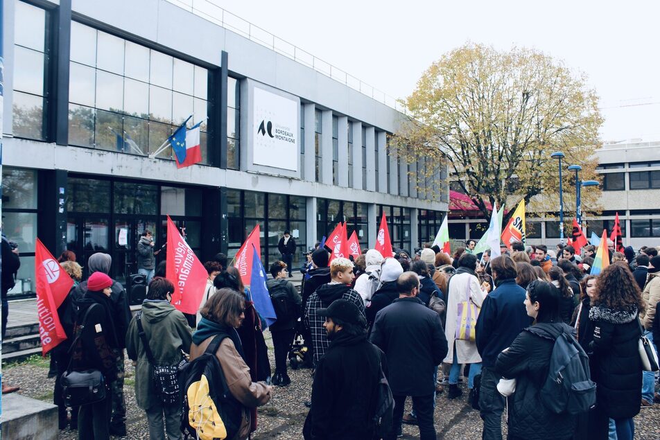 Un rassemblement contre l’extrême-droite réunit une centaine d’étudiants à l’Université Bordeaux-Montaigne
