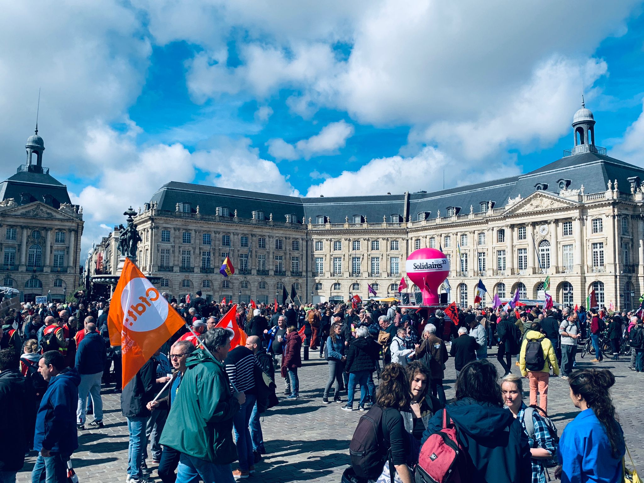 8500 à 50000 manifestants pour la 8e mobilisation contre la réforme des retraites à Bordeaux