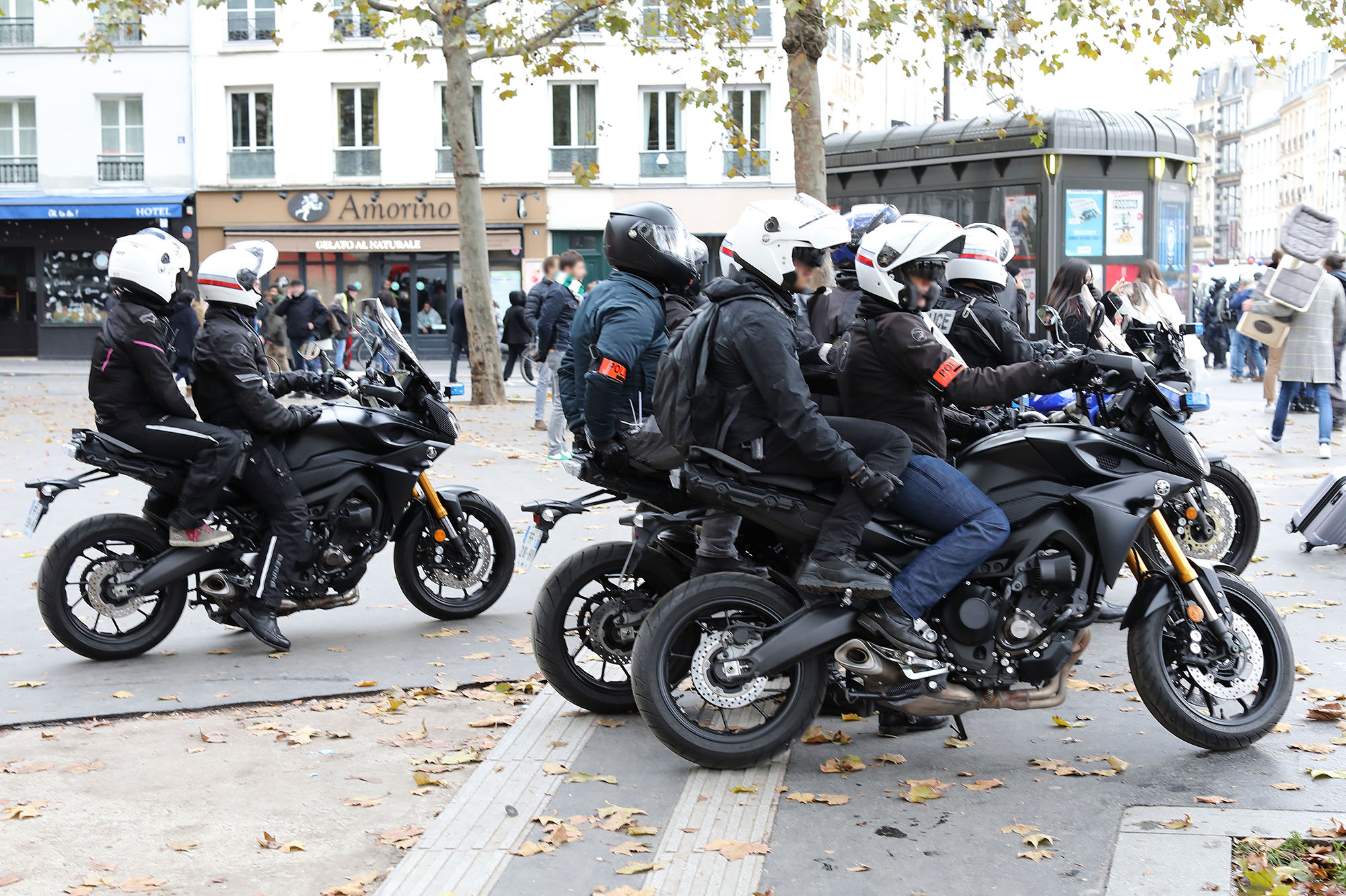 « Expérimentées » à Bordeaux par le préfet Lallement, les unités policières des Brav-M sous le feu des critiques