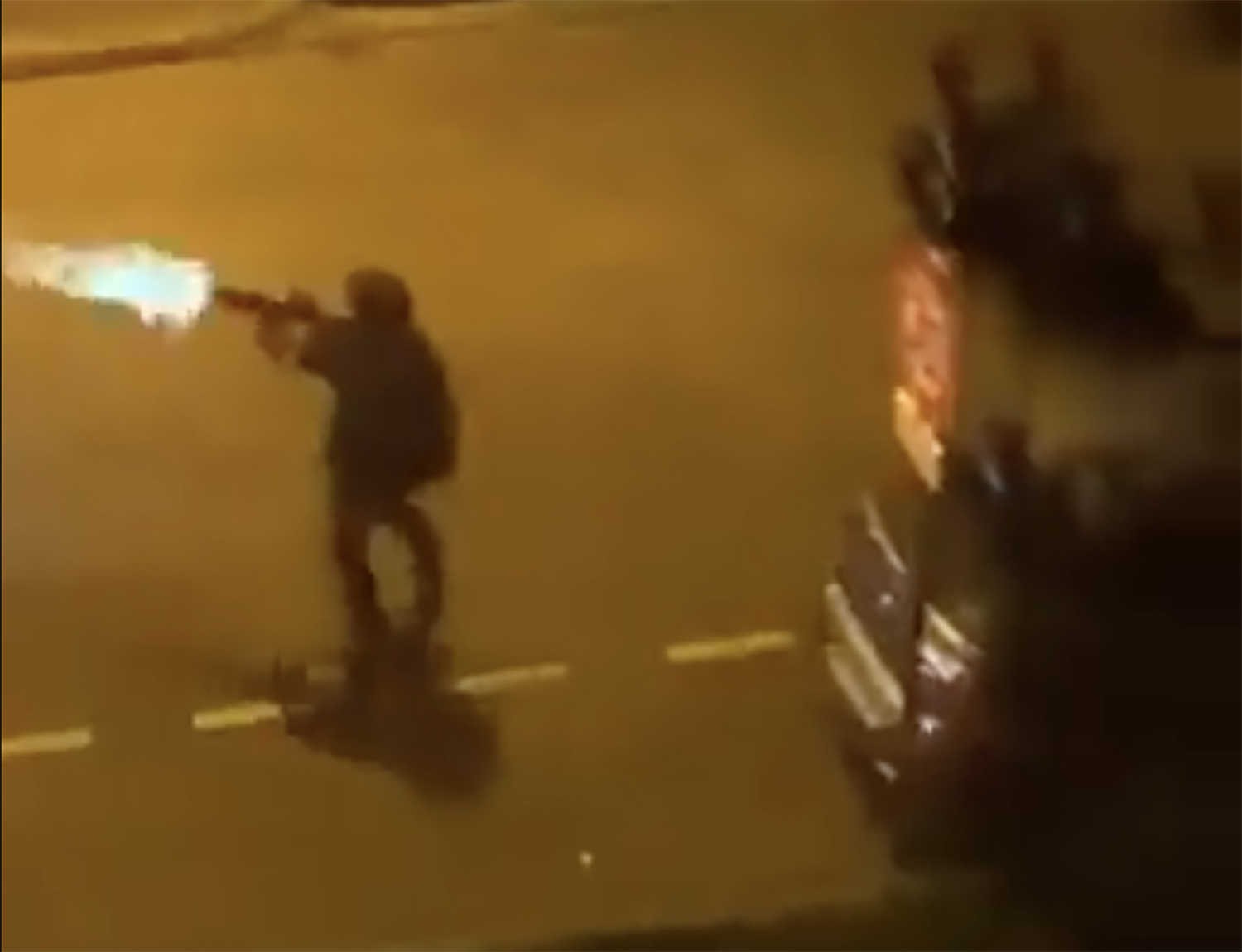 Mort de Nahel : les forces de l’ordre ont-elles tiré à balles réelles contre les émeutiers à Bordeaux ?