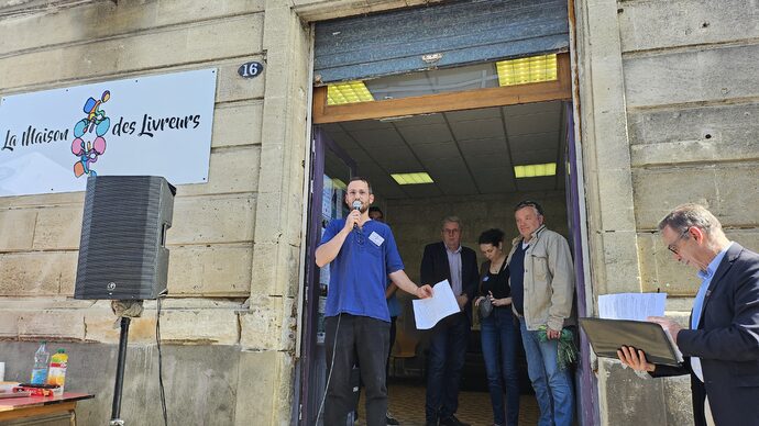 La Maison des livreurs à vélo, pour recharger les batteries à Bordeaux