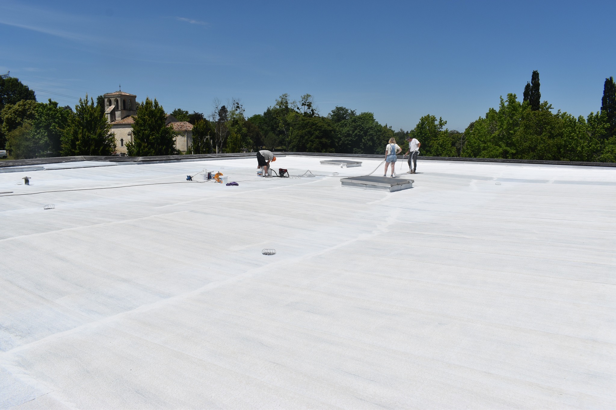 Réduire la chaleur urbaine avec des toits blancs, une solution toute fraîche dans la métropole bordelaise