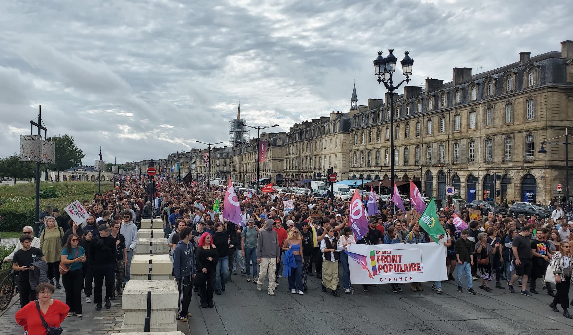 Nouvelle manif à Bordeaux du Nouveau Front populaire « contre le coup de force de Macron »