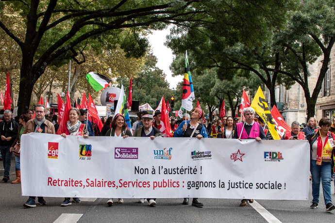 « Gagnons la justice sociale » : une manifestation contre le gouvernement Barnier à Bordeaux