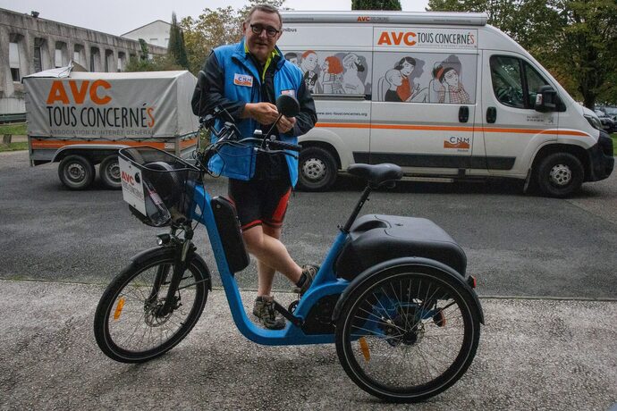 10 ans après son AVC, l’ancien maire de Barsac boucle 4105 kilomètres à vélo pour sensibiliser à cette pathologie