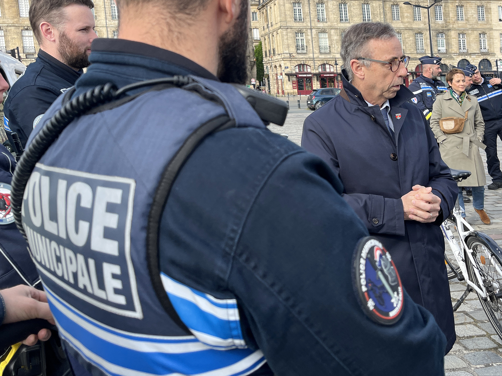 Des armes létales pour la police municipale de Bordeaux, est-ce vraiment de la balle ?