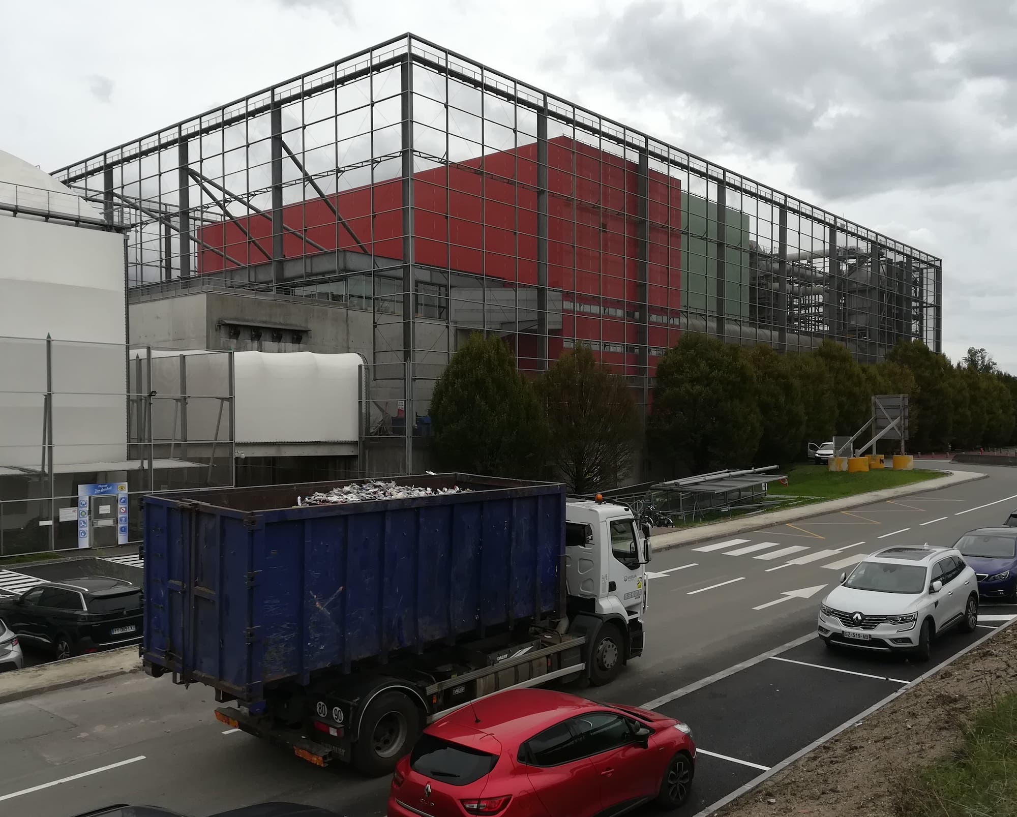 Les collectivités locales de Gironde vont gérer les déchets ménagers de conserve