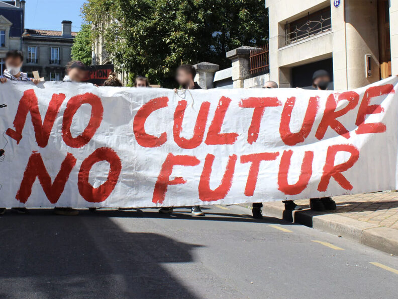 Baisse des budgets : les professionnels néo-aquitains de la culture interpellent les élus locaux