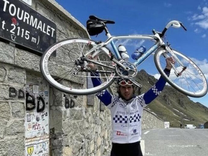 « Mémoire en roue libre », un livre sur la ligne de crête entre poésie et cyclisme