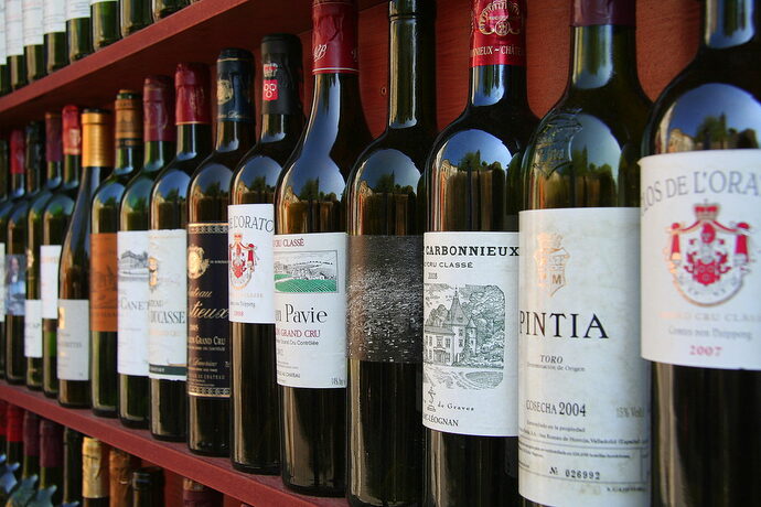 Les vins de Bordeaux secoués par le maintien des droits de douane américains à 15% sur l’alcool