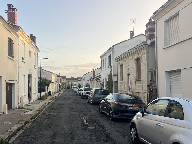 À Bacalan, bataille de rues pour conjuguer végétalisation et stationnement