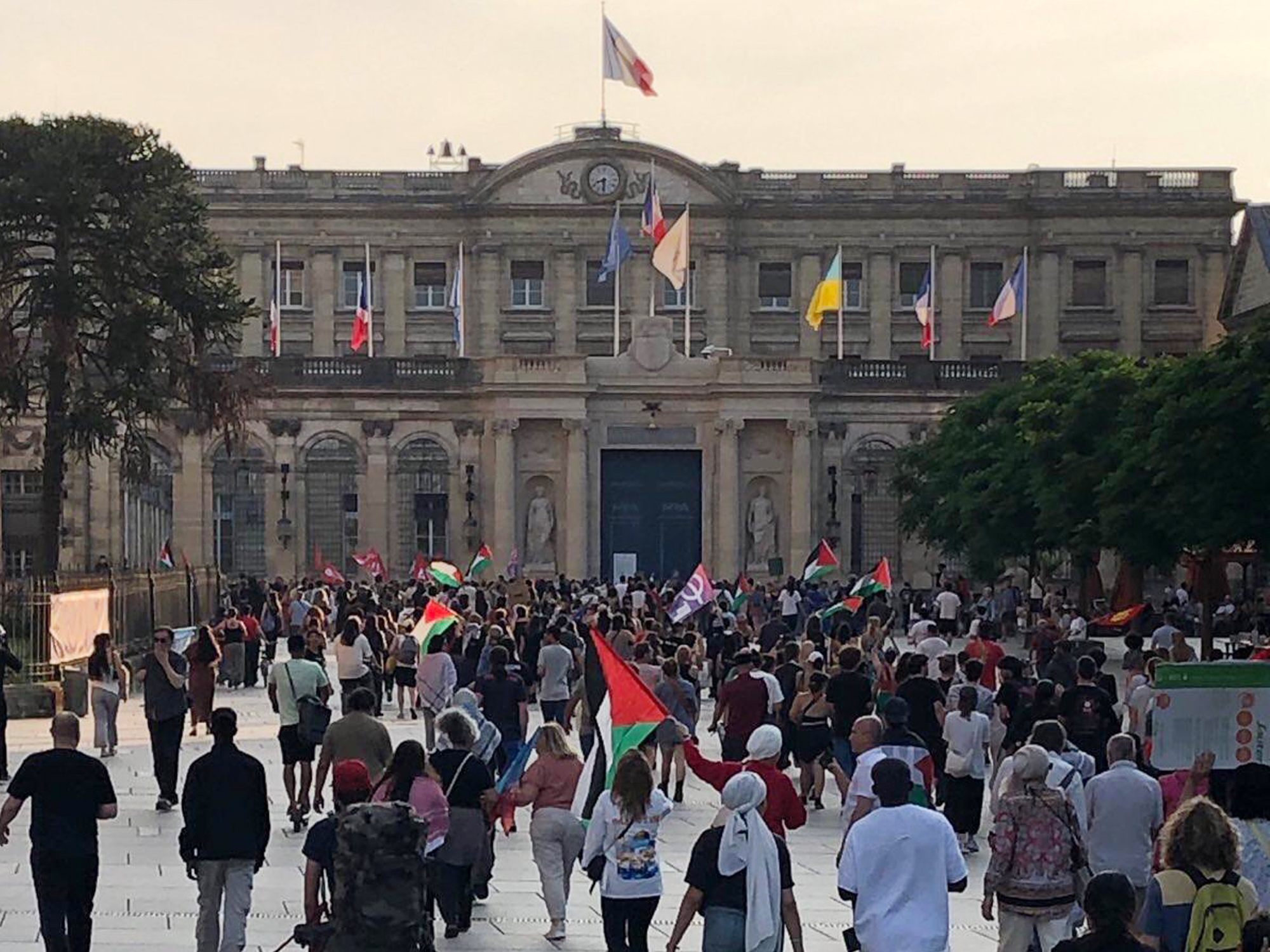 « Pas de drapeau » palestinien à la mairie de Bordeaux ce lundi 22 septembre