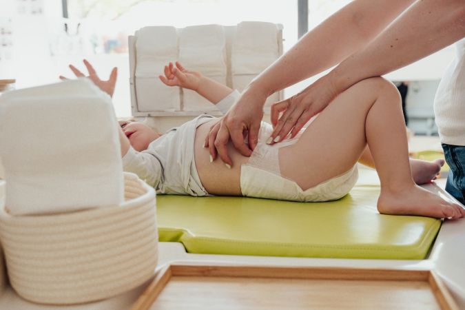 Les couches compostables pour bébés prêtes à sortir de l’éprouvette