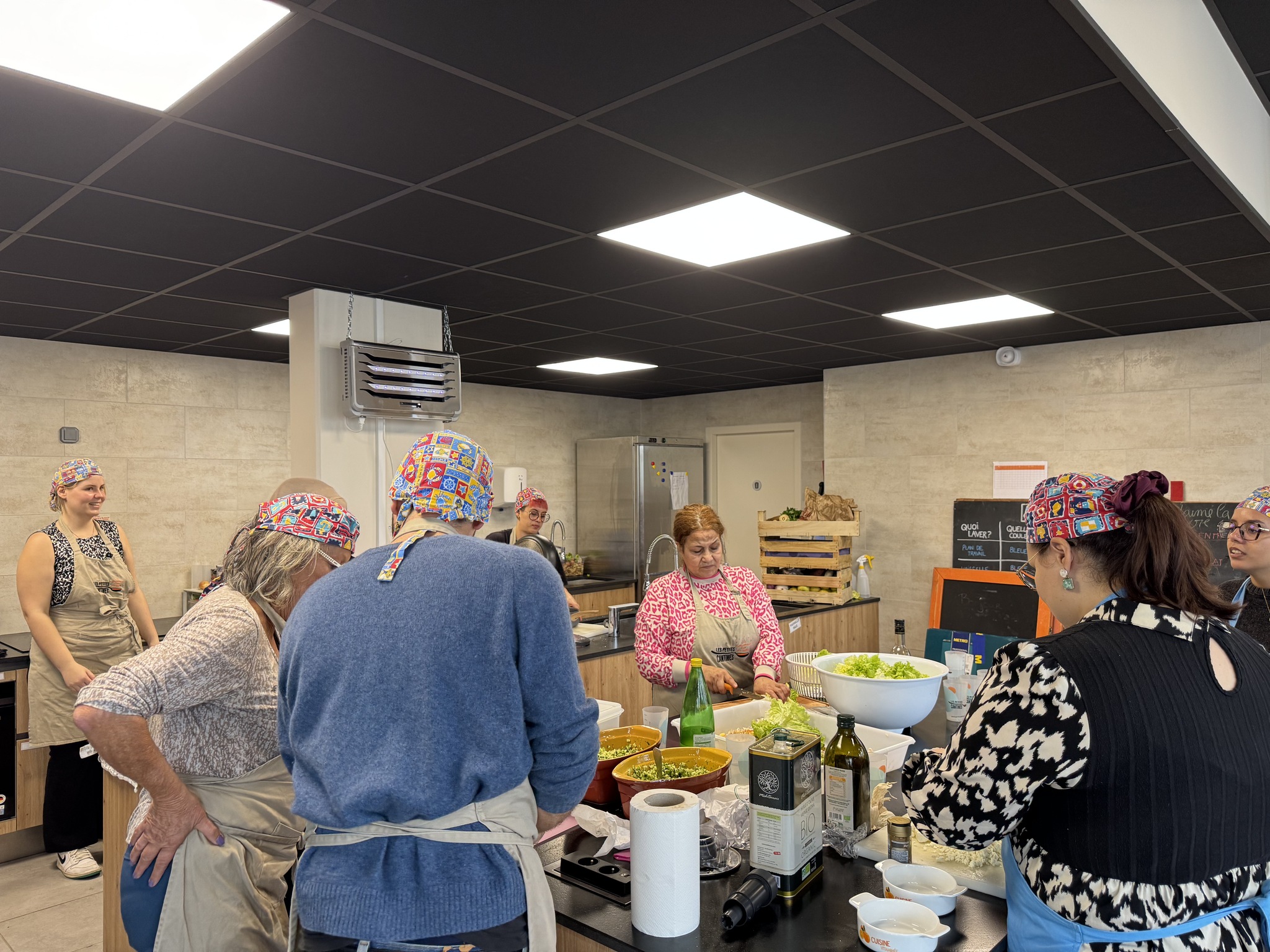 Les cantines solidaires mijotent la recette du lien humain dans la métropole de Bordeaux