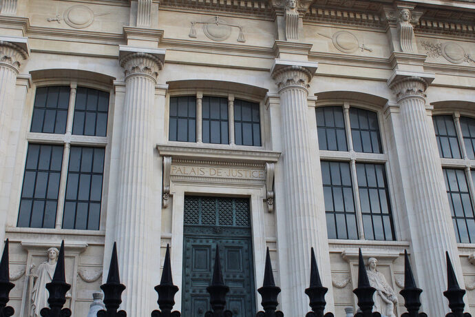 « Il prend plaisir à détruire » : un avocat parisien sur le banc des accusés pour viol sur une stagiaire bordelaise