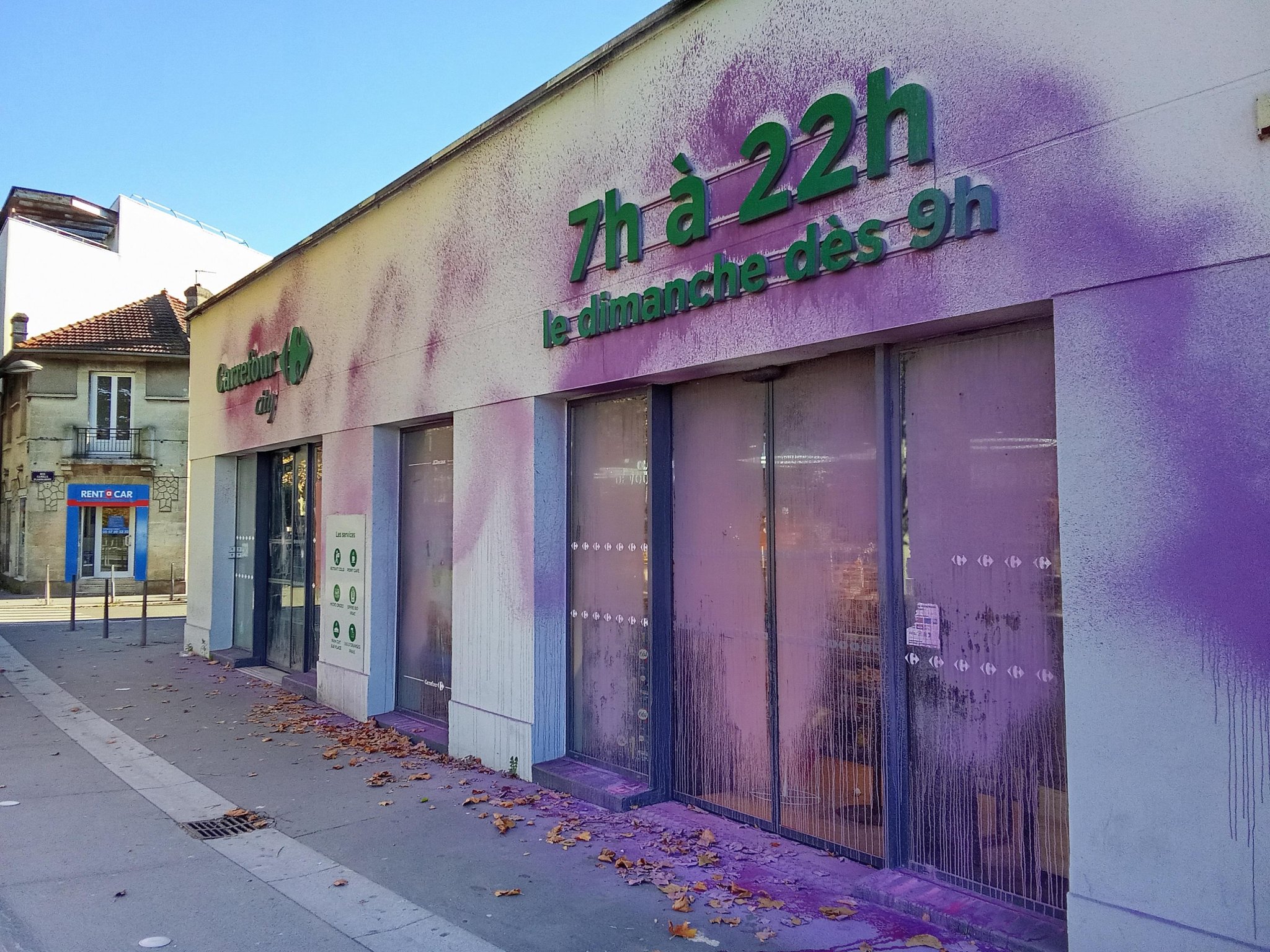 Des magasins Carrefour de la métropole de Bordeaux ciblés par des militants pro-palestiniens