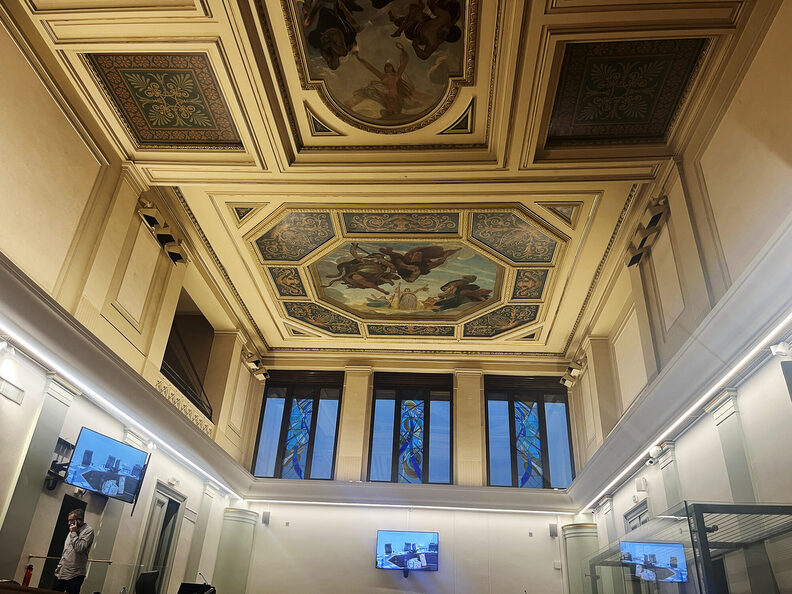 Souffrant d’un post-partum sévère, une mère condamnée à 18 ans de prison pour le meurtre de ses jumelles