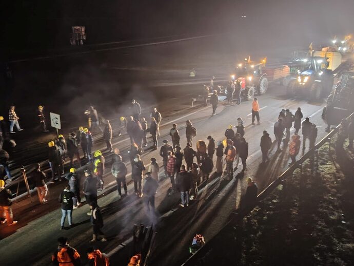 La Coordination Rurale 33 bloque l&rsquo;A63 au sud de Bordeaux