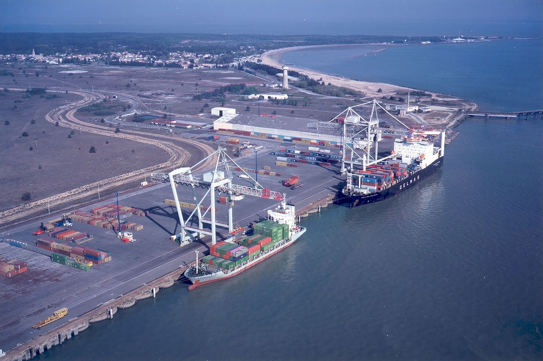 Une feuille de route pour que le port de Bordeaux ne reste pas à quais en 2050