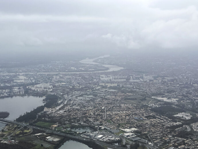 Des inondations record redoutées à Bordeaux, la mairie déclenche son plan communal de sauvegarde