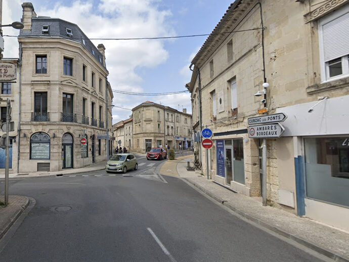En Gironde, un colistier du RN, condamné pour détention et vente d&rsquo;armes de guerre, est aussi marchand de sommeil
