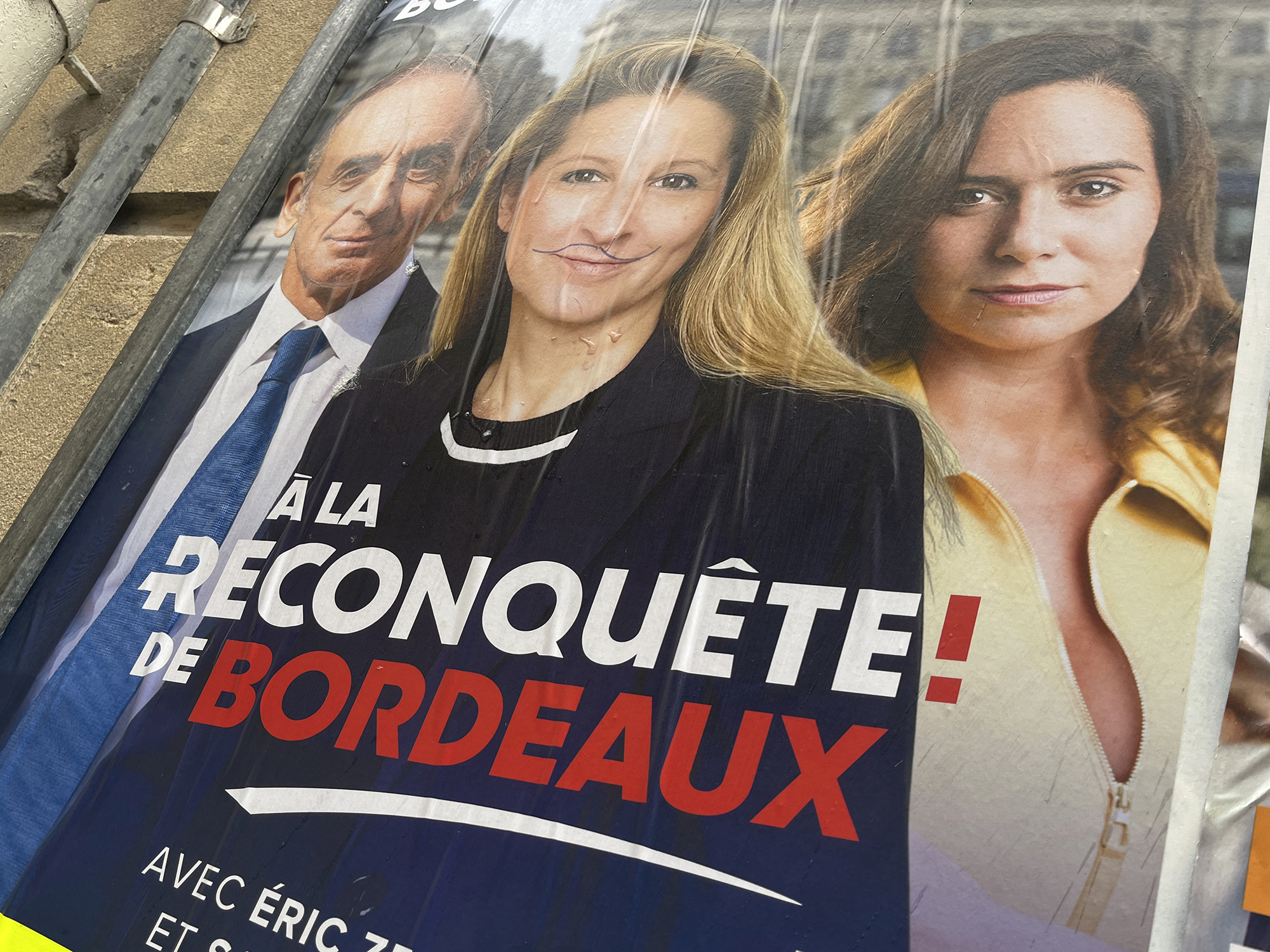 Une directrice d’école et une mère d’élève agressées par un colistier Reconquête, qui affirme le contraire